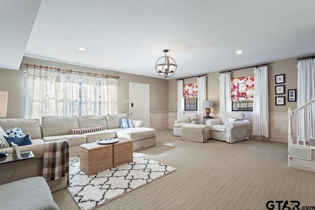 15848 McElroy Rd, Whitehouse, TX 75791