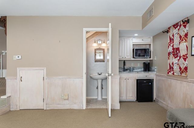 15848 McElroy Rd, Whitehouse, TX 75791