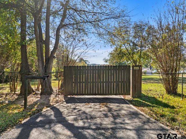 15848 McElroy Rd, Whitehouse, TX 75791