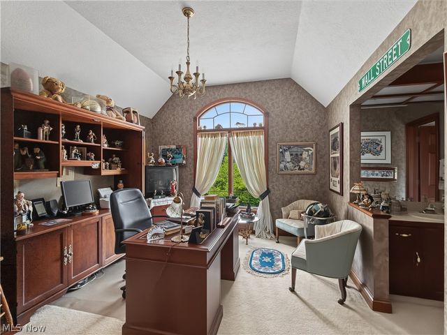 4183 Lochness Circle NW, Canton, OH 44718