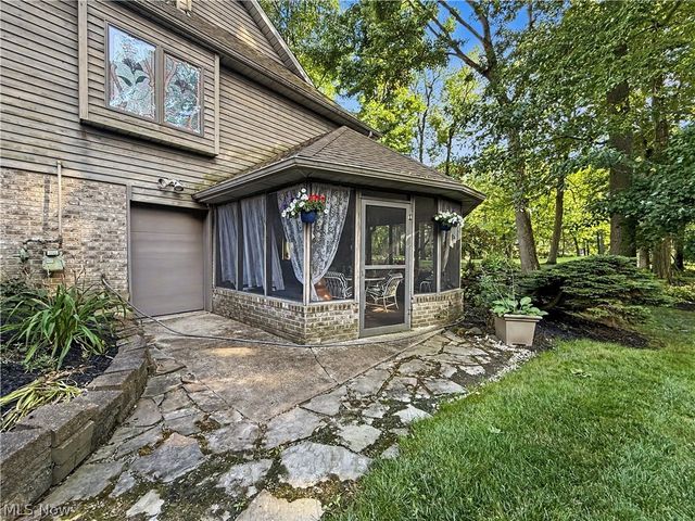 4183 Lochness Circle NW, Canton, OH 44718