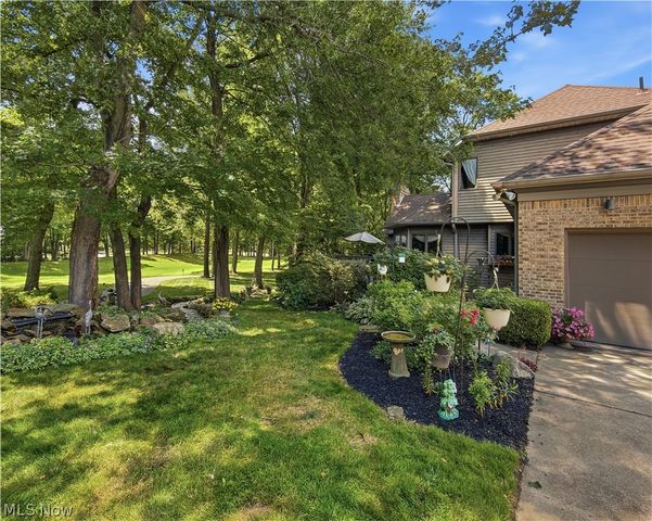 4183 Lochness Circle NW, Canton, OH 44718