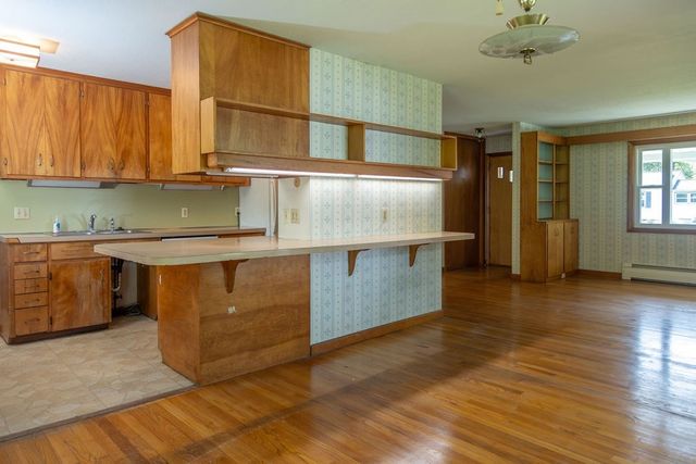 49 Harlow Drive, Amherst, MA 01002