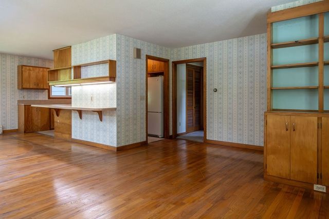49 Harlow Drive, Amherst, MA 01002