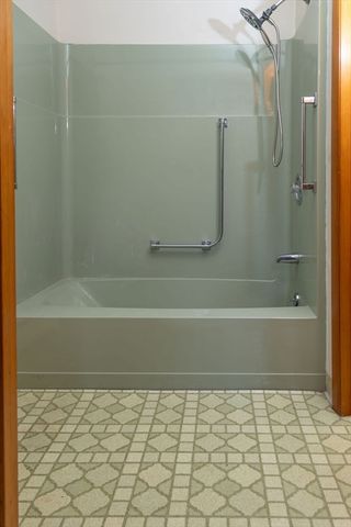 49 Harlow Drive, Amherst, MA 01002