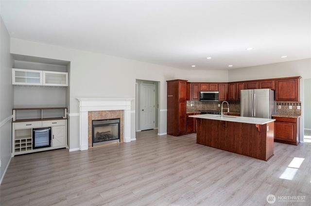 4020 Tribute Avenue E, Fife, WA 98424