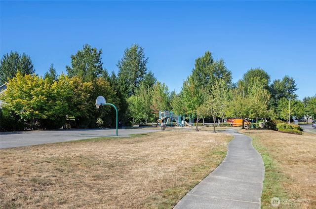 4020 Tribute Avenue E, Fife, WA 98424