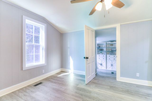 65 Duckpond Rd, Gruetli Laager, TN 37339