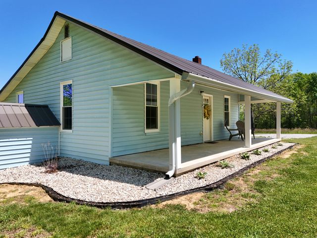 65 Duckpond Rd, Gruetli Laager, TN 37339