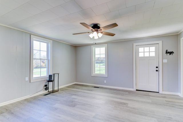 65 Duckpond Rd, Gruetli Laager, TN 37339