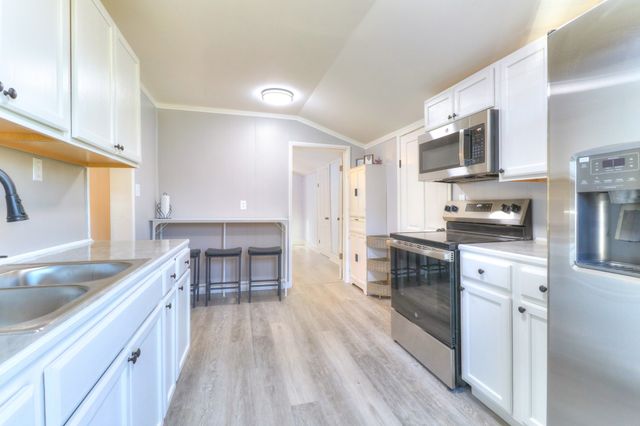 65 Duckpond Rd, Gruetli Laager, TN 37339