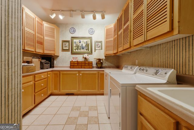 1031 Millers Lake Drive, Watkinsville, GA 30677