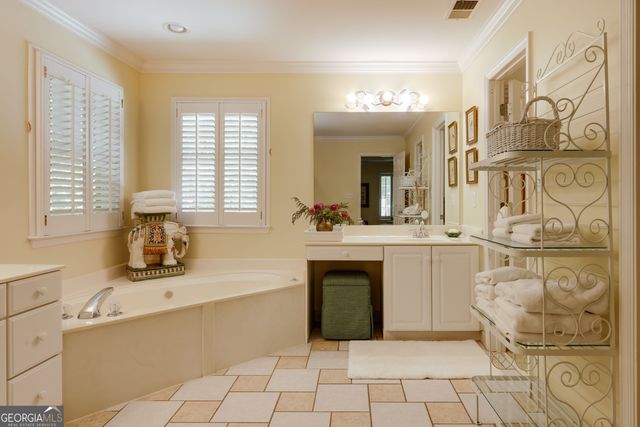 1031 Millers Lake Drive, Watkinsville, GA 30677