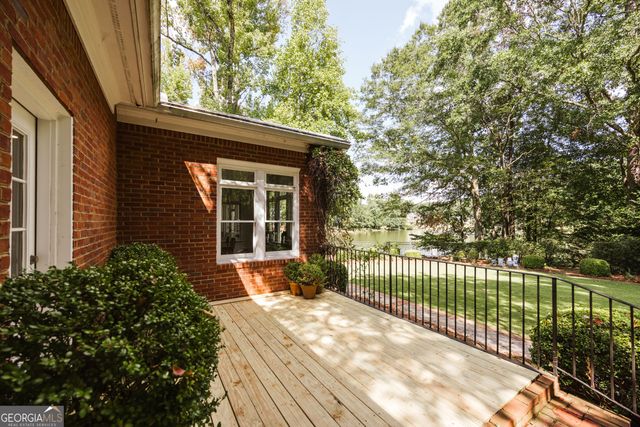 1031 Millers Lake Drive, Watkinsville, GA 30677