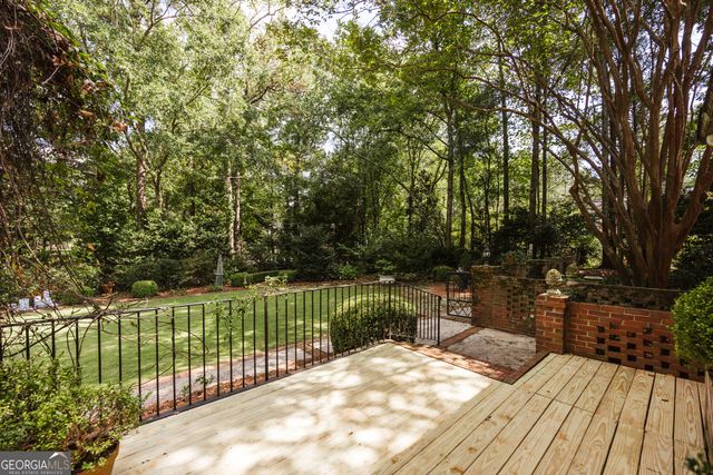 1031 Millers Lake Drive, Watkinsville, GA 30677