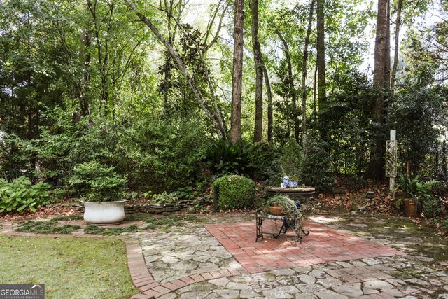1031 Millers Lake Drive, Watkinsville, GA 30677