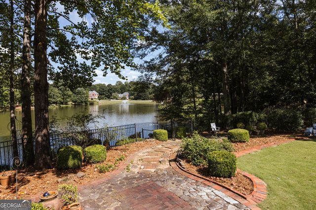 1031 Millers Lake Drive, Watkinsville, GA 30677
