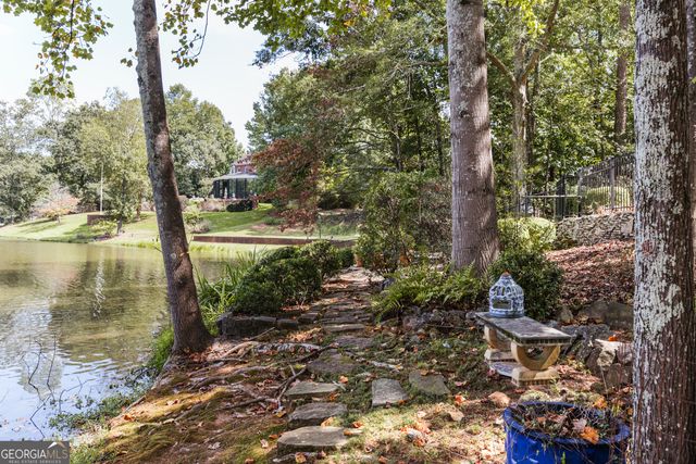 1031 Millers Lake Drive, Watkinsville, GA 30677