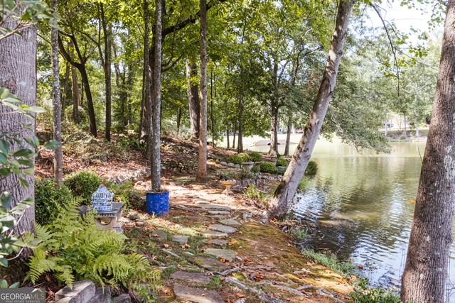 1031 Millers Lake Drive, Watkinsville, GA 30677