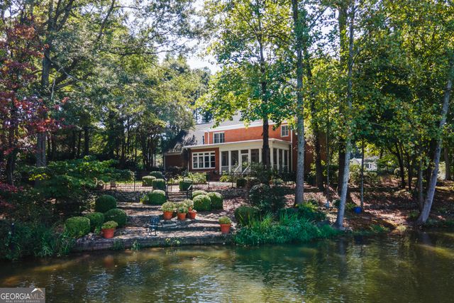 1031 Millers Lake Drive, Watkinsville, GA 30677