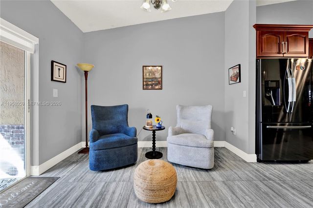 7462 W 29th Way, Hialeah, FL 33018