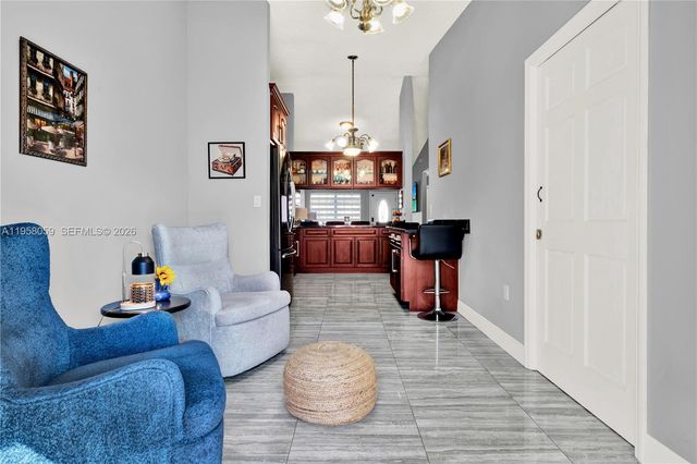 7462 W 29th Way, Hialeah, FL 33018