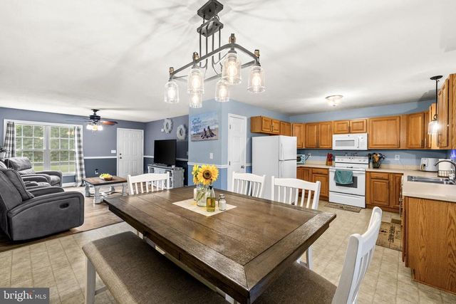 31185 PRICE RD, Locust Grove, VA 22508