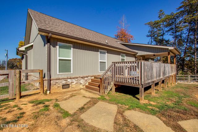 5602 Old Niles Ferry Pike, Greenback, TN 37742