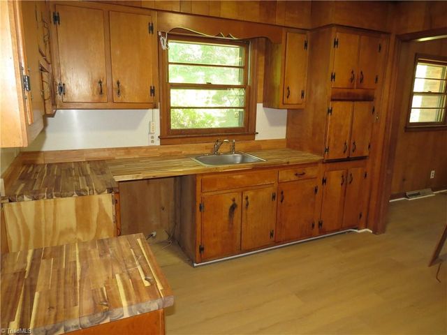 3210 Garden Road, Burlington, NC 27215