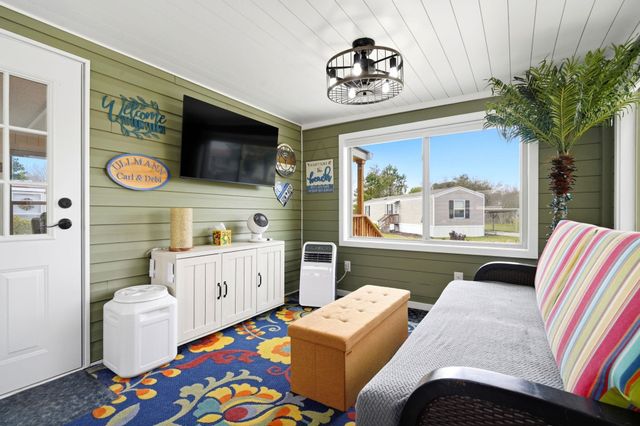 1413 Circle Dr., North Myrtle Beach, SC 29582