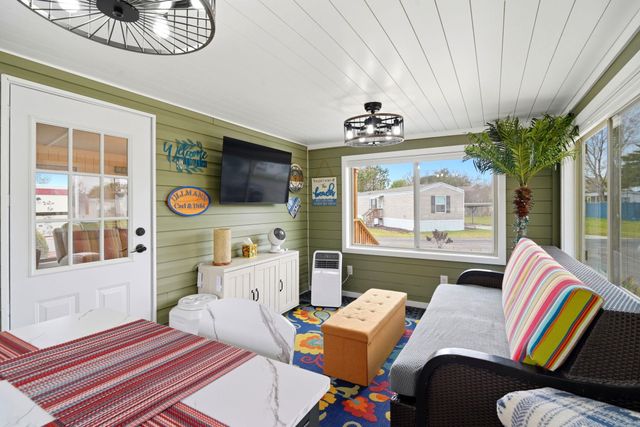 1413 Circle Dr., North Myrtle Beach, SC 29582