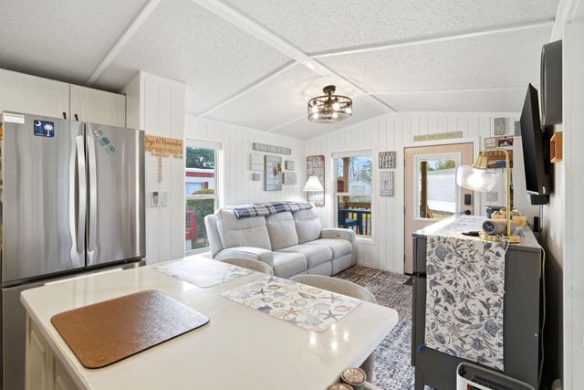 1413 Circle Dr., North Myrtle Beach, SC 29582