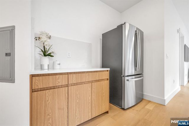 649 38th Street 502, Union City, NJ 07087