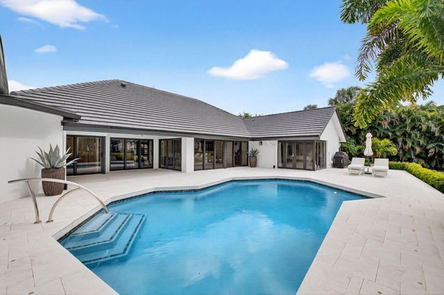 17829 Scarsdale Way, Boca Raton, FL 33496