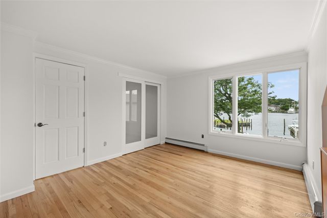 12 Bayview Avenue, Islip, NY 11751