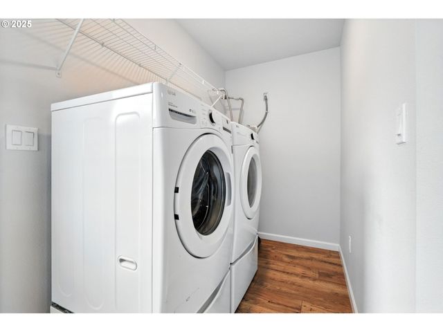804 E 4TH St, Tillamook, OR 97141