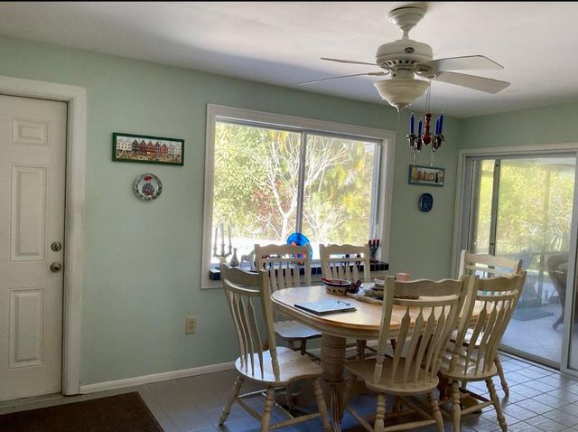 1661 SE 14th Street, Stuart, FL 34996