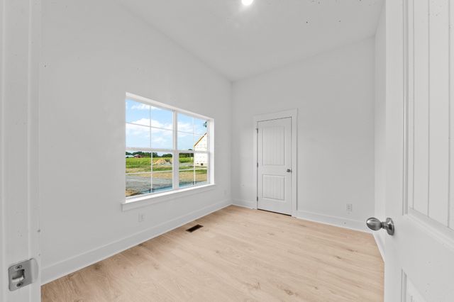 232 Dugout Road, Summertown, TN 38483