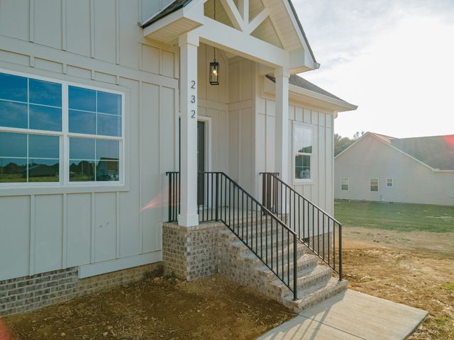 232 Dugout Road, Summertown, TN 38483