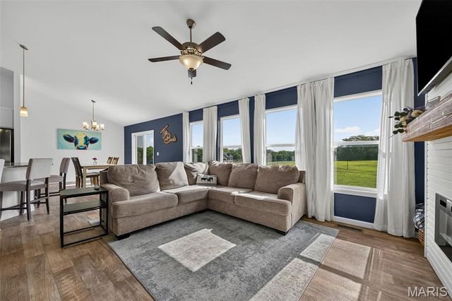 10 Andrew Court, Silex, MO 63377