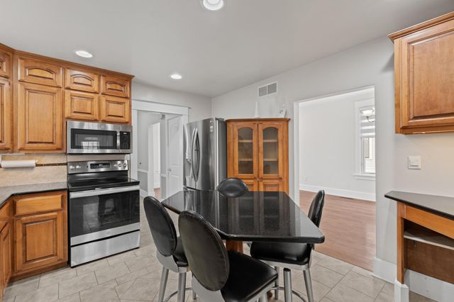 621 6th Street SW, Rochester, MN 55902