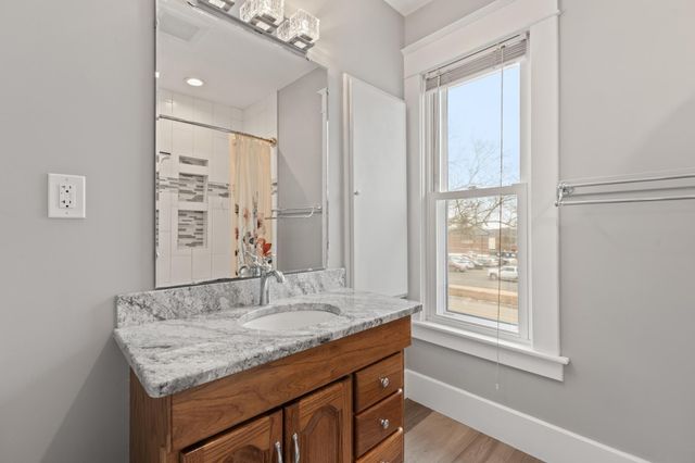 621 6th Street SW, Rochester, MN 55902