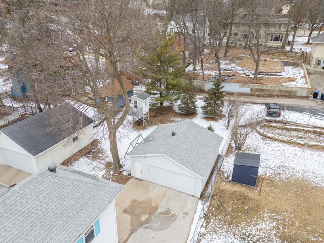 621 6th Street SW, Rochester, MN 55902