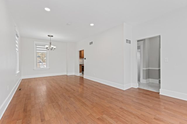 621 6th Street SW, Rochester, MN 55902