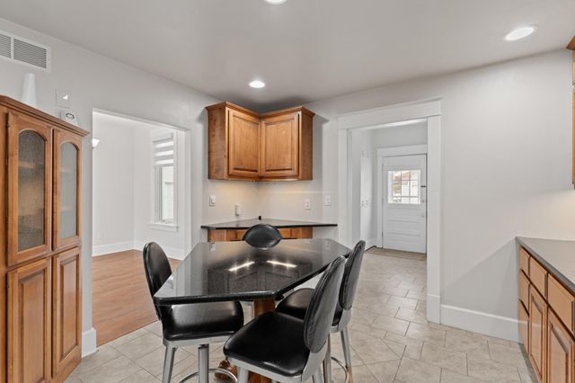 621 6th Street SW, Rochester, MN 55902