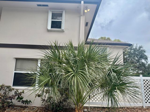 50 Essex Court D, Royal Palm Beach, FL 33411