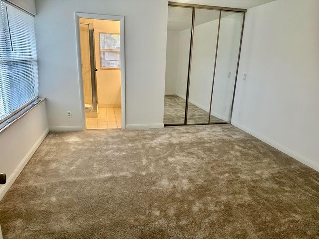 50 Essex Court D, Royal Palm Beach, FL 33411