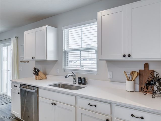 194 Captain Trail, Seville, OH 44273