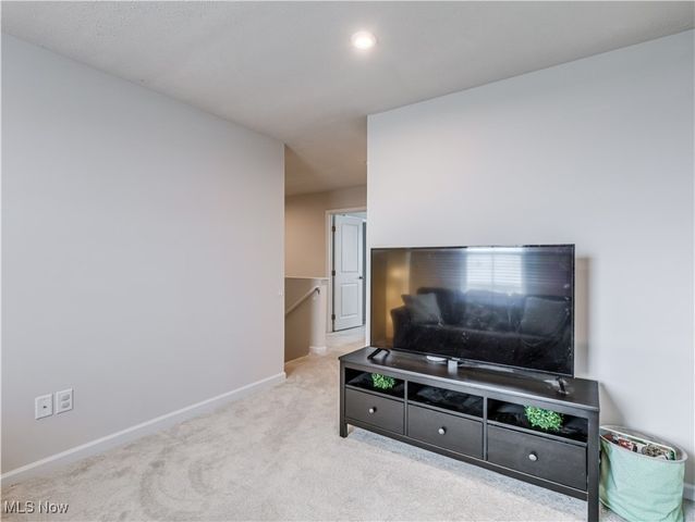 194 Captain Trail, Seville, OH 44273