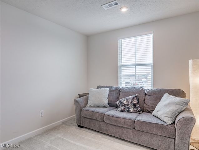 194 Captain Trail, Seville, OH 44273